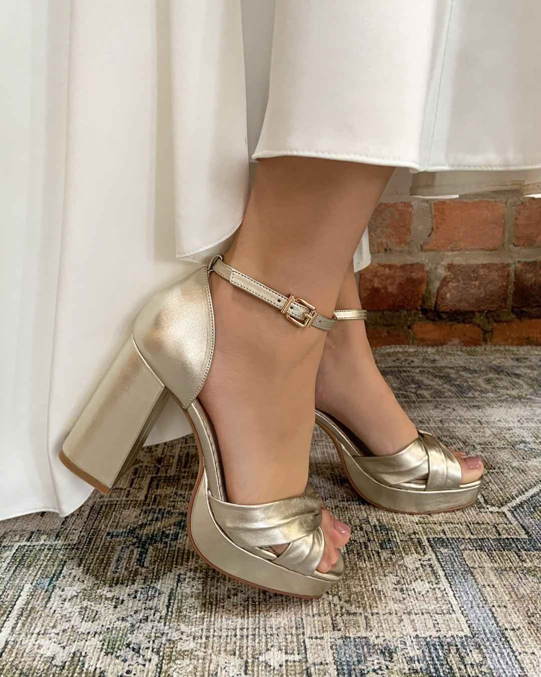 Birdie seventies style gold platform sandals