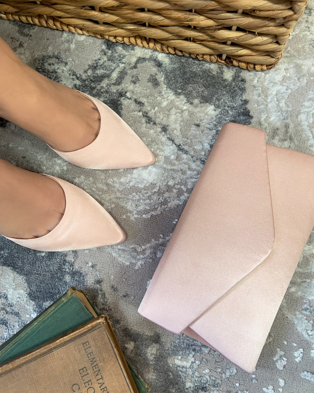 Daniella blush pink pointed courts