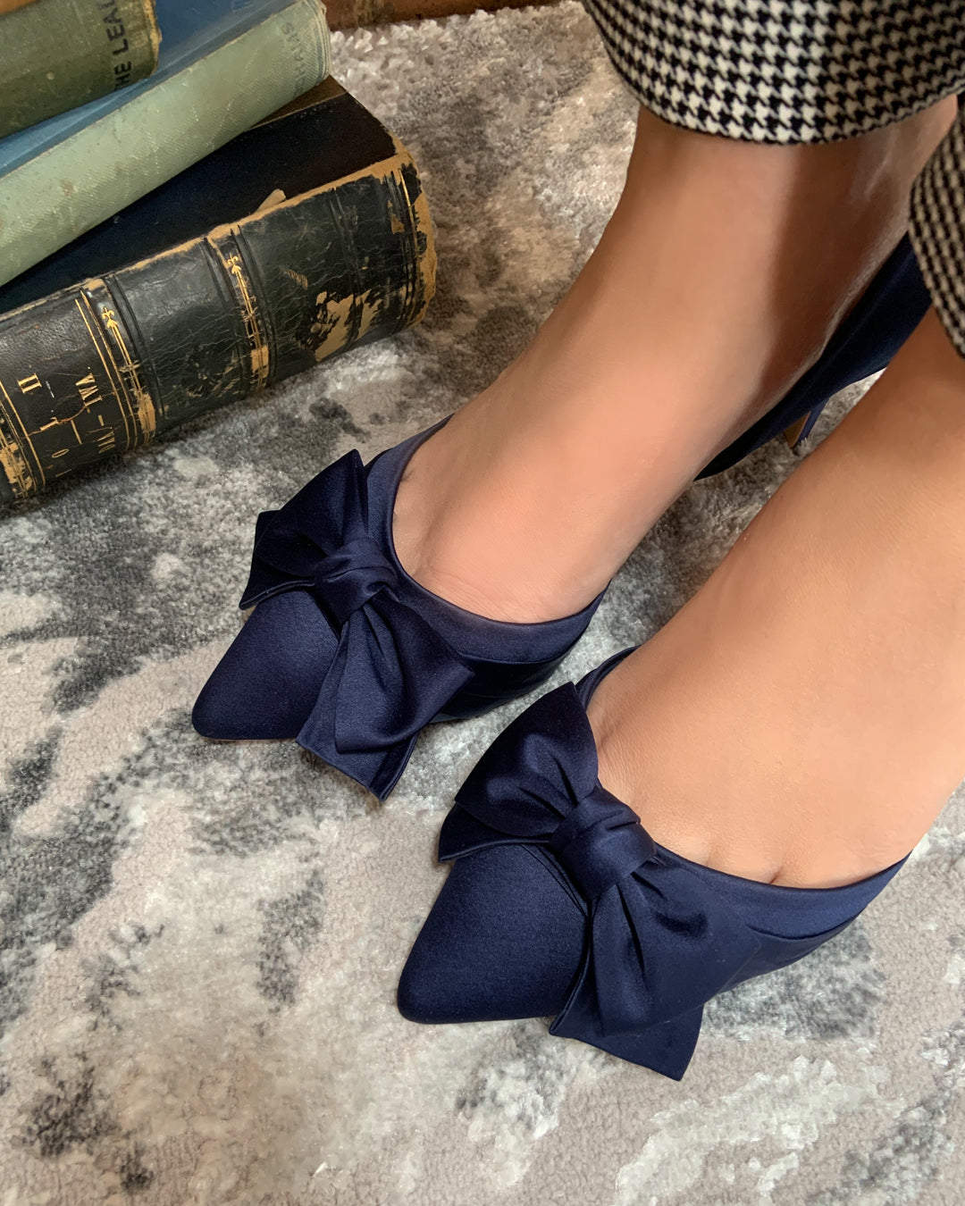 Margo midnight navy satin bow points