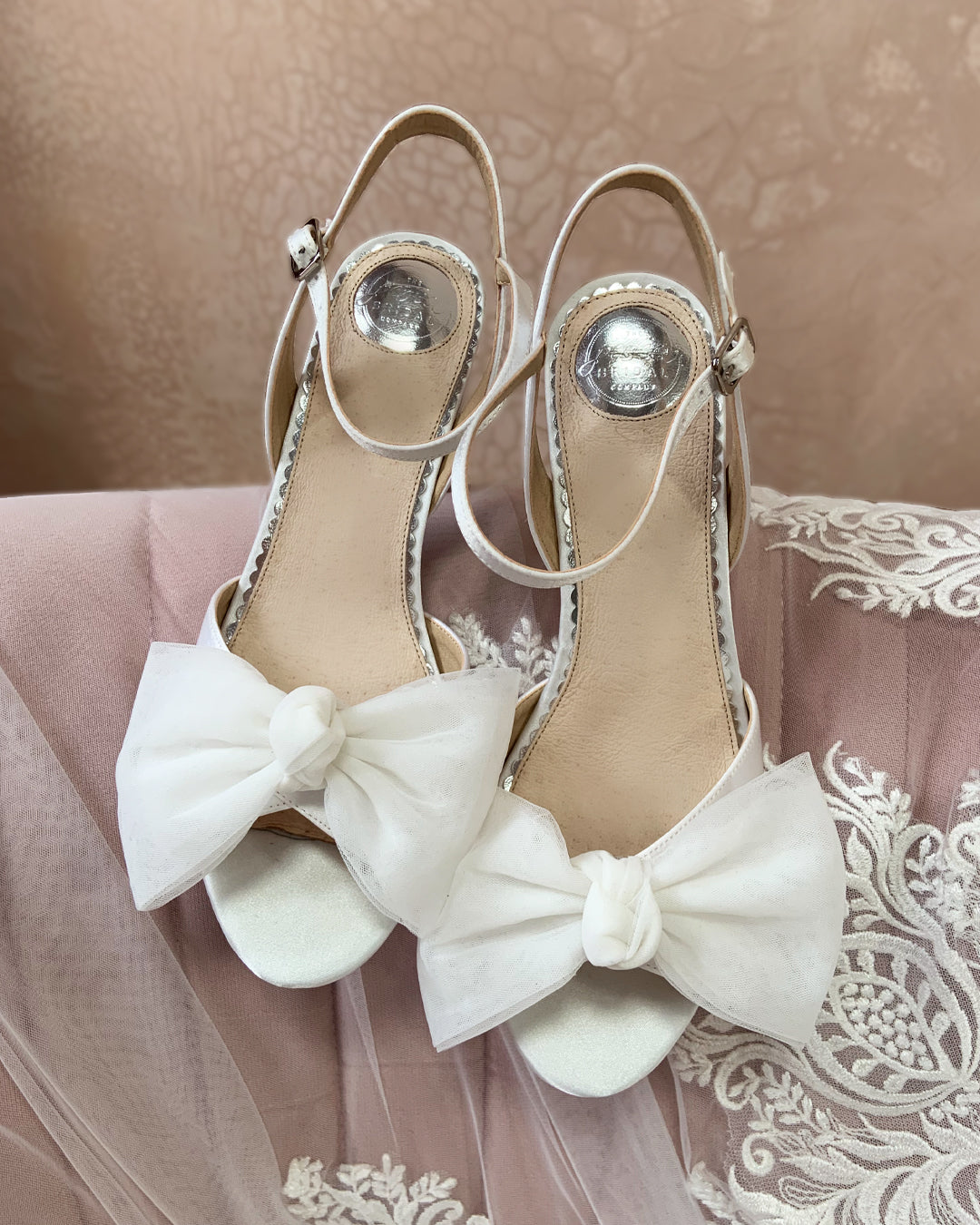 Georgia ivory sandals with detachable tulle bow