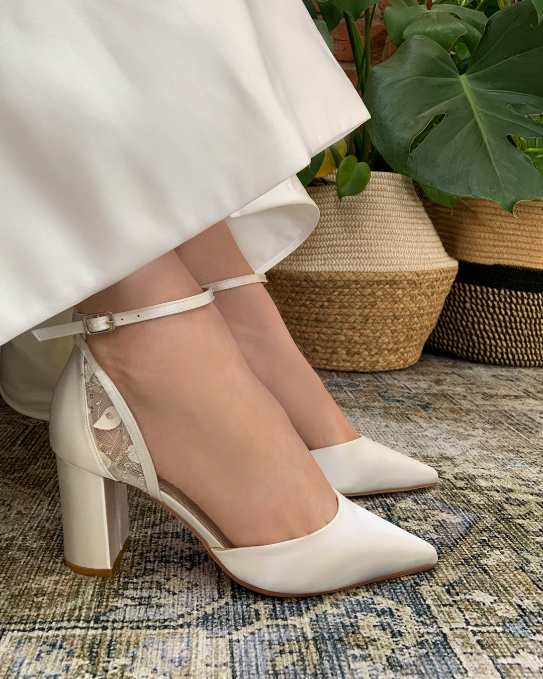 Indi satin and lace block heel points
