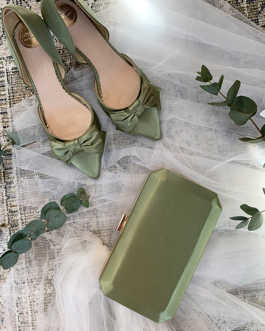 Margo olive green satin bow points