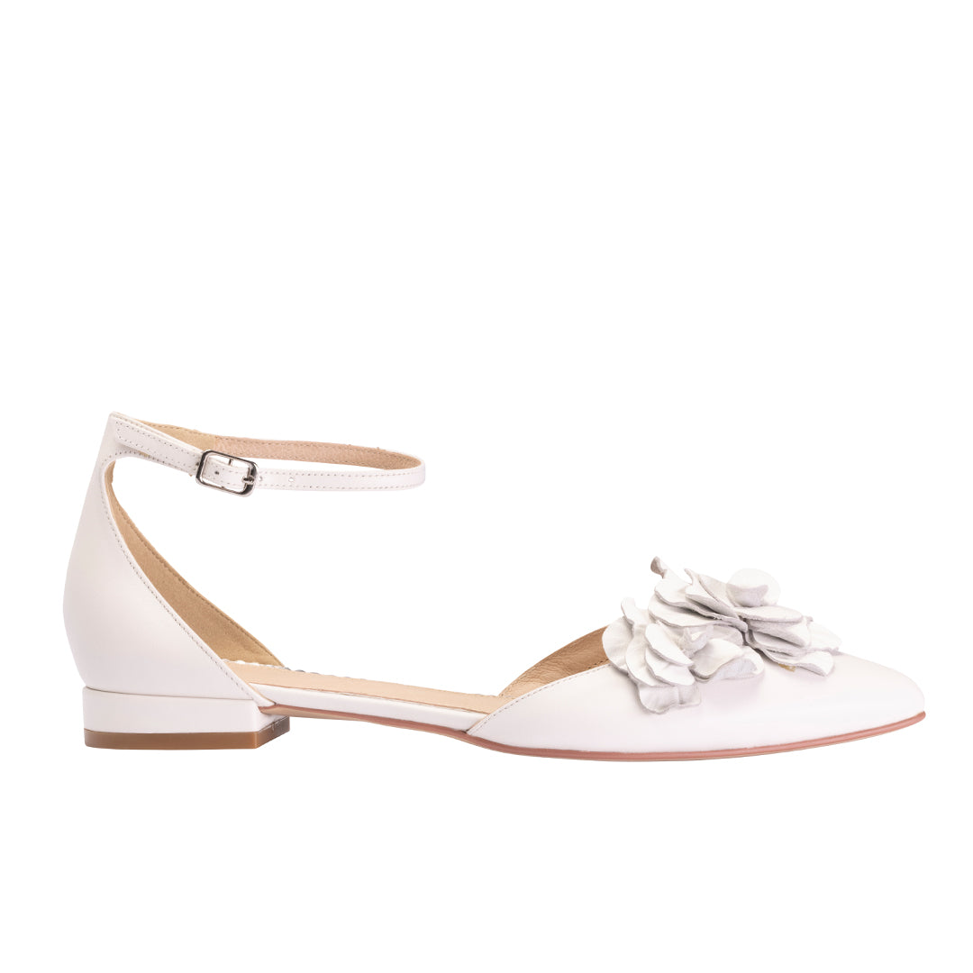 Roma ivory leather flower flats